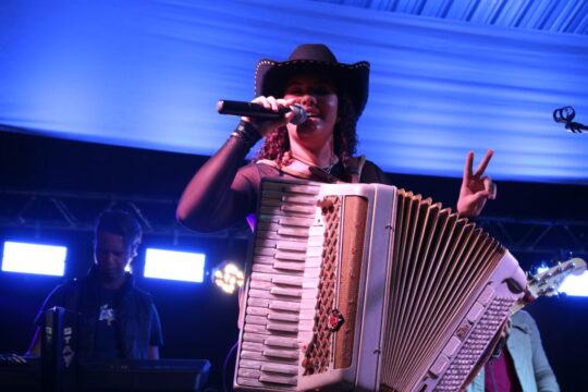 Festa do Varão tem show de Maryedda Fernandes nesta quarta-feira (18)