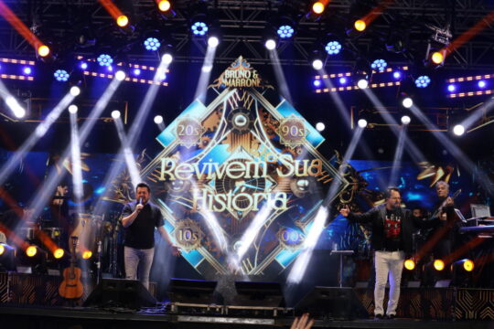 Corumbaíba encerra 113 anos com show de Bruno e Marrone e presença de multidão