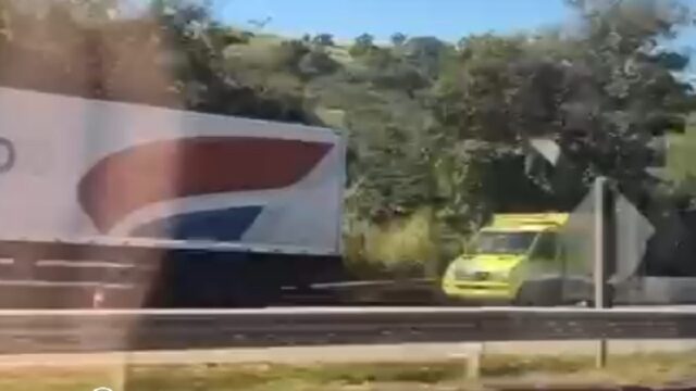 Motorista morre atropelado pela própria carreta na BR-050 em Araguari (MG)