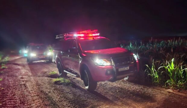Voo termina em queda: piloto de paramotor é socorrido em área rural da BR-050 entre Uberlândia e Uberaba