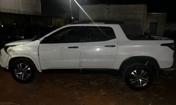 Dono de lava a jato é baleado durante roubo de caminhonete de cliente em Uberlândia