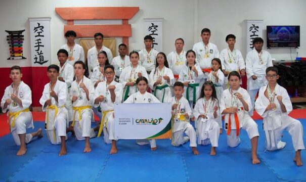 Obras Sociais Doce Lar brilha em campeonato de karatê em Minas Gerais e se consagra como melhor academia do evento