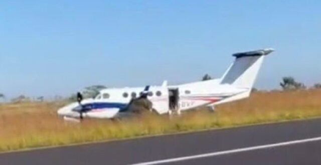 Avião com Rionegro e Solimões faz pouso forçado e sai da pista em aeroporto no interior de SP; ninguém se feriu