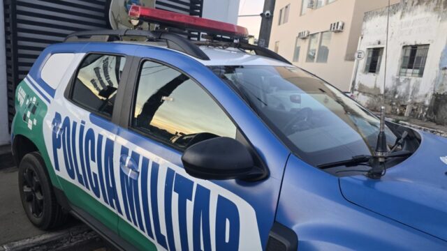Mulher de 38 anos é detida por desobediência e desacato durante ação da polícia em distrito de Catalão