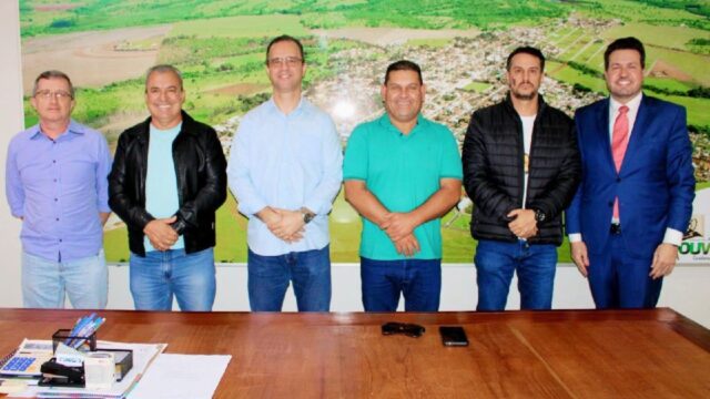 Prefeito Cebinha recebe Delegado Regional e discute investimentos em segurança pública em Ouvidor