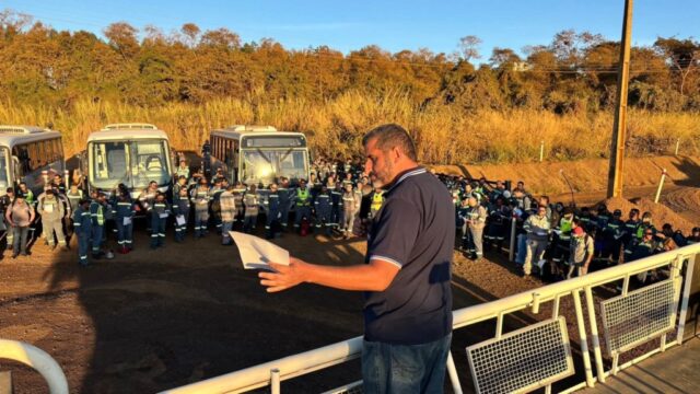 Metabase anuncia novas conquistas em assembleia com trabalhadores da CRE-C8