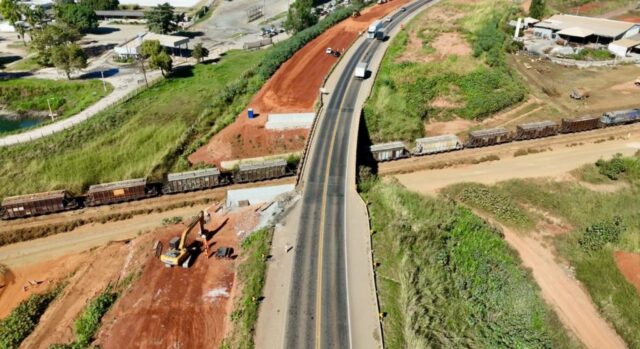Ecovias Minas Goiás programa interdições na BR-050, em Catalão-GO, para içamento de vigas