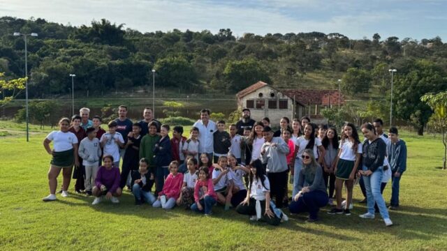 Plantio de mudas celebra a Semana do Meio Ambiente em Goiandira