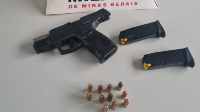 PM cumpre mandado judicial e apreende pistola 9mm em Coromandel