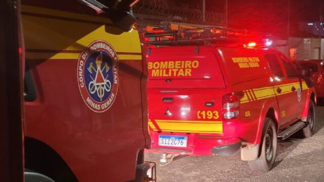 Incêndio atinge residência no bairro Laranjeiras, em Uberlândia; adolescentes estavam sozinhos no local