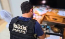 ‘Sinapse Rural’: PCGO cumpre mandados e prende investigado por furto milionário de máquina agrícola ocorrido em Buriti Alegre ‘Sinapse Rural’: PCGO cumpre mandados e prende investigado por furto milionário de máquina agrícola ocorrido em Buriti Alegre