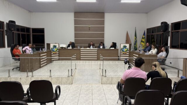 Projeto que cria Serviço de Família Acolhedora e Guarda Subsidiada é aprovado em Ouvidor com dois votos contrários