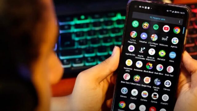 Zanin vota por responsabilizar redes sociais por postagens de usuários
