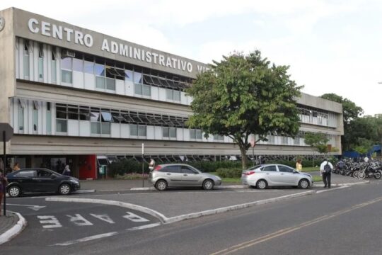 Com salários de até R$ 4,1 mil mais auxílios, Prefeitura de Uberlândia abre processo seletivo para 170 vagas e cadastro reserva