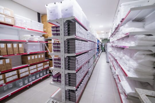 Governo de Goiás amplia rol de medicamentos gratuitos para pacientes com doenças hematológicas raras