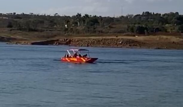 Banhista é resgatado após quase se afogar no Lago Azul em Três Ranchos
