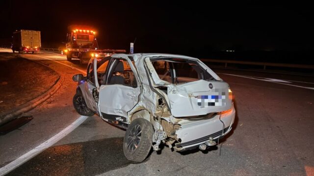 Colisão entre carro e carreta na BR-050 deixa uma pessoa morta e duas feridas em Catalão
