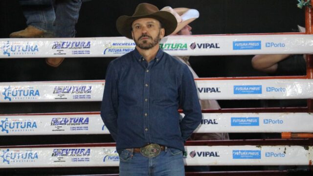 Marcio Oliveira celebra 30 anos da Fivela de Prata fazendo história na Expo Catalão 2025 com shows e rodeio na Gigante de Goiás