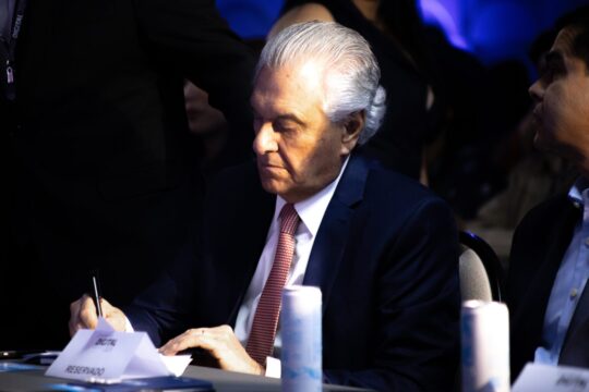 Caiado anuncia linha de crédito e grupo de trabalho para proteger economia de Goiás de impacto das tarifas impostas pelos EUA