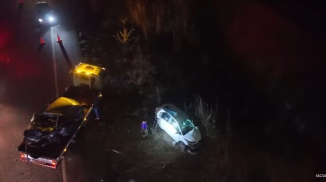Colisão frontal entre dois carros no Anel Viário Sul deixa dois feridos em Uberlândia
