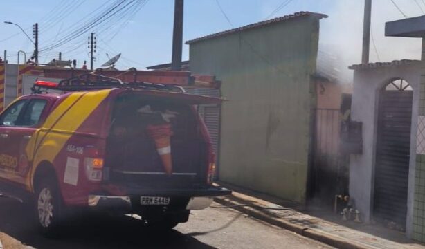 Princípio de incêndio atinge residência na Vila Liberdade em Catalão