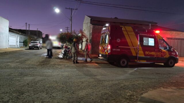 Motociclista fica ferida após colisão com ônibus no bairro Maria Amélia I, em Catalão