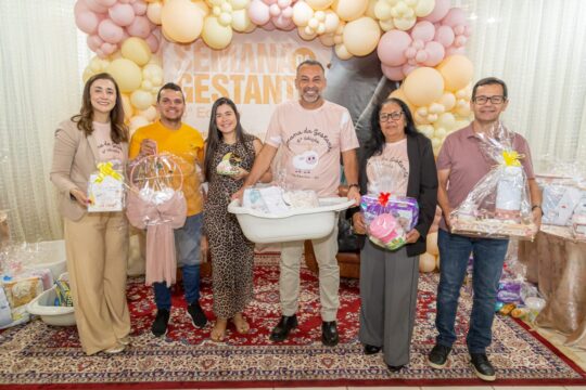 Prefeitura de Três Ranchos entrega kits de maternidade personalizados com tema de ovelhinha para gestantes atendidas pela rede pública