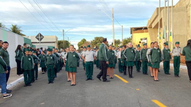Volta às aulas marca retomada das atividades na Escola Militarizada Pingo de Gente, em Marzagão