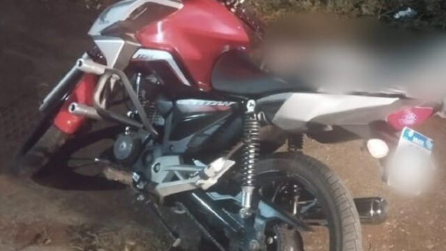 Homem de 21 anos é preso por direção perigosa, perturbação e desobediência em Coromandel