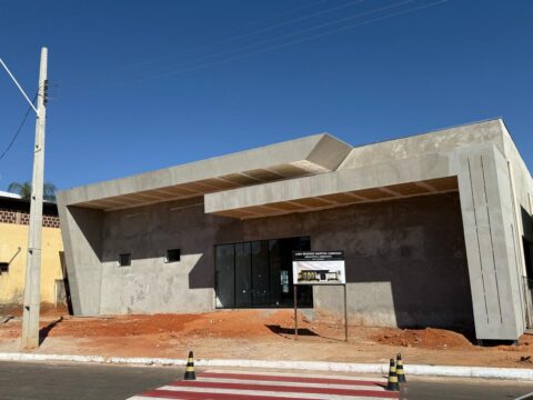 Salão de eventos da Escola Pingo de Gente entra na fase final de obras em Marzagão