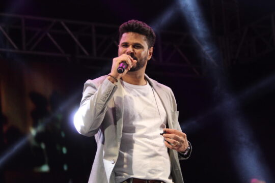 Última noite do Ouvidor Rodeio Show 2025 reúne mais de 7 mil pessoas com final do rodeio, Nando Moreno e Vovô James