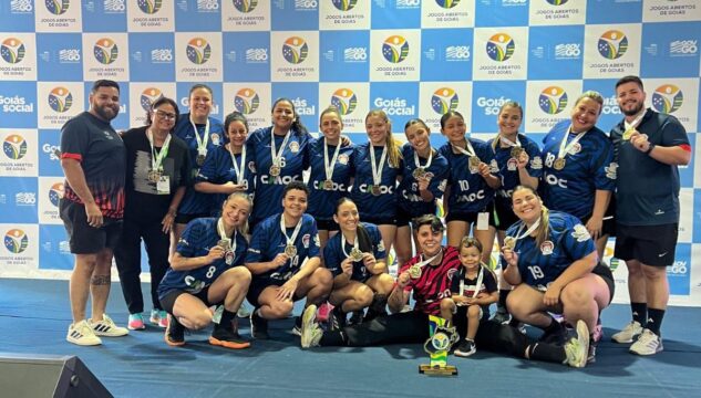 Handebol feminino de Catalão é campeão estadual invicto nos Jogos Abertos de Goiás 2024/2025