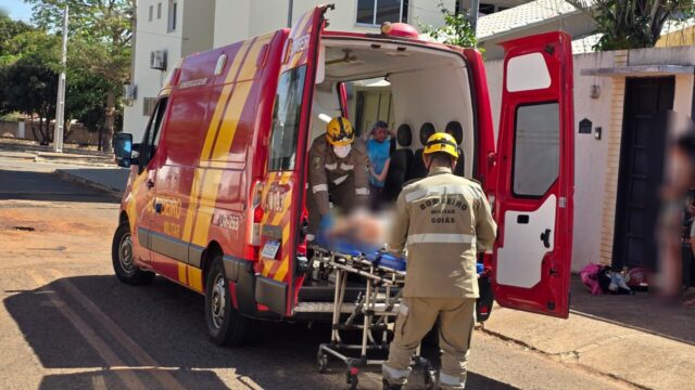 Adolescente fica ferida após queda de moto em Catalão