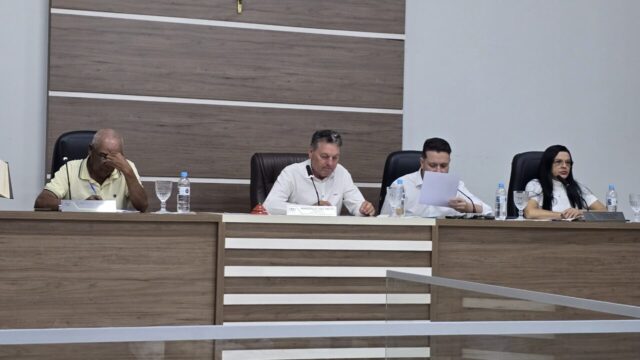 Vereadores de Ouvidor apresentam requerimentos para melhorias em esporte, lazer, educação e infraestrutura