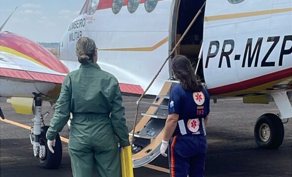 SAMU de Catalão faz transporte de paciente trazido em aeronave do Corpo de Bombeiros