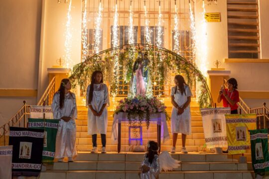 Congadas emocionam na coroação de N.S. do Rosário em Goiandira/GO – Por Lucas Machado