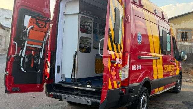 Colisão entre carro e moto deixa motociclista ferida em Catalão