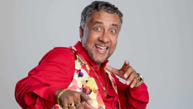 Paulinho Gogó se apresenta hoje (6) em Catalão pela primeira vez com novo espetáculo