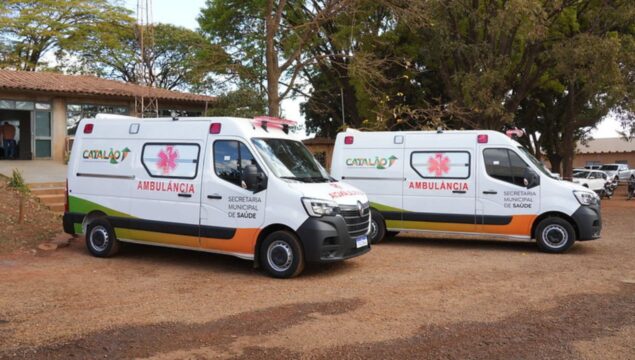 Secretaria de Saúde de Catalão recebe duas novas ambulâncias para reforçar atendimento à população