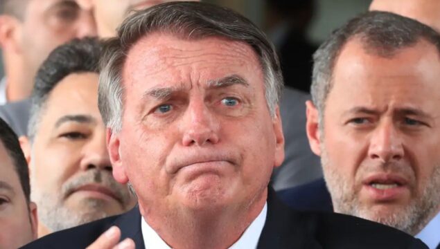 Por 4 a 1, STF condena Bolsonaro e mais sete pela trama golpista