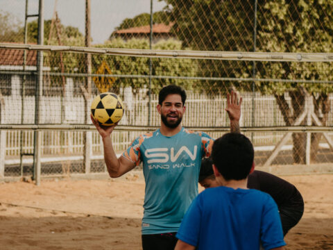 Marzagão dá início a projeto de futevôlei para crianças