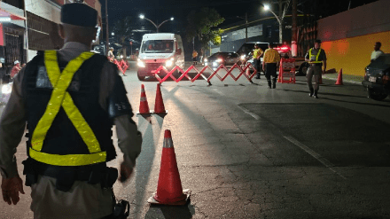 Operação Balada Responsável realiza mais de 100 autuações e 34 remoções de veículos em Catalão