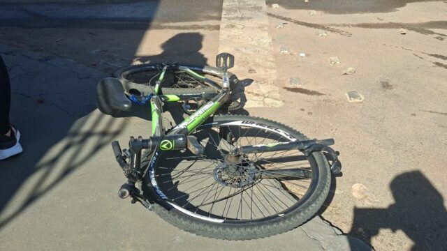 Acidente entre moto e bicicleta deixa duas mulheres feridas em Catalão