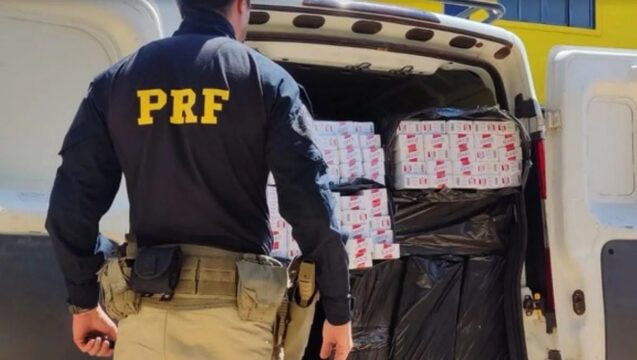 PRF apreende 17,5 mil maços de cigarro contrabandeados na BR-365, em Uberlândia