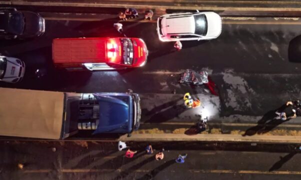 Motociclista morre em acidente com carretas e carros na BR-365, em Uberlândia
