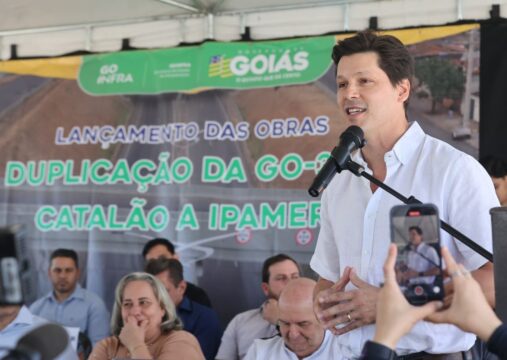 Daniel Vilela assina ordem de serviço para duplicação da GO-330 em Catalão