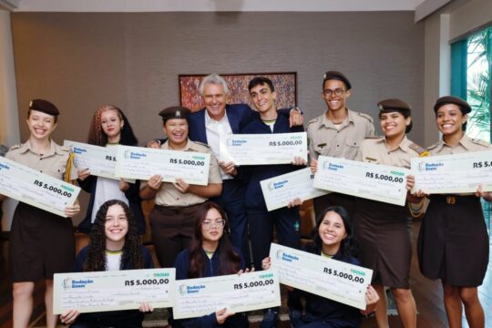 Caiado anuncia premiação para alunos que se destacarem na prova de Matemática do Enem