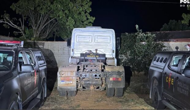CPE recupera caminhão furtado em Campo Alegre de Goiás; um homem foi detido