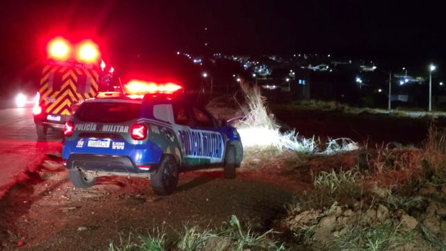 Homem é morto por disparos de arma de fogo dentro de carro no bairro Estrela, em Catalão