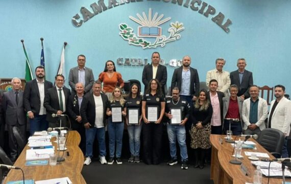 Câmara de Catalão homenageia equipe da DEAM pela elucidação de crime grave